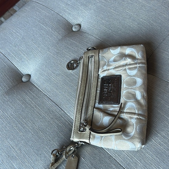 Vintage Coach Poppy Collection Wrislet - Picture 9 of 10